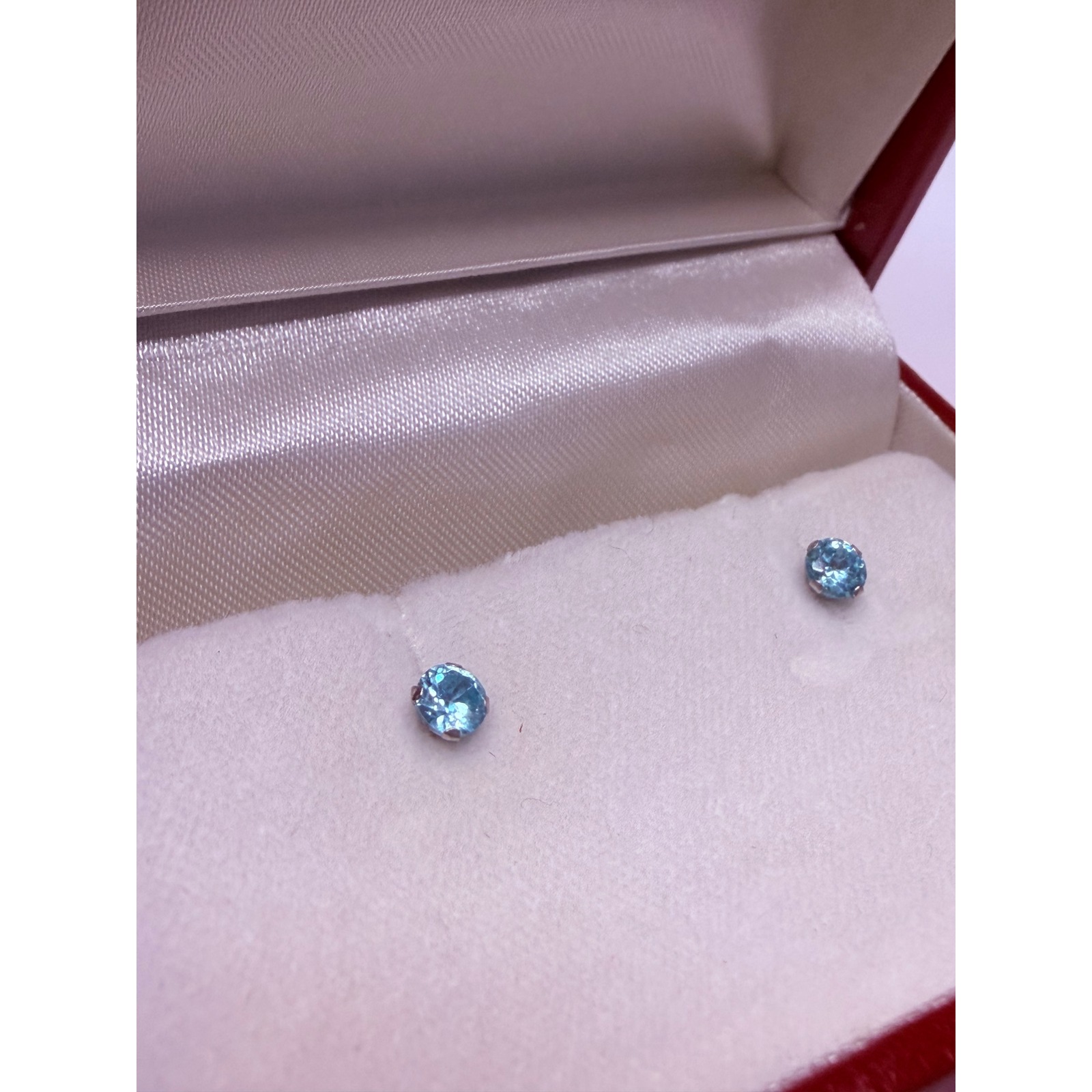 14kt Gold Earrings